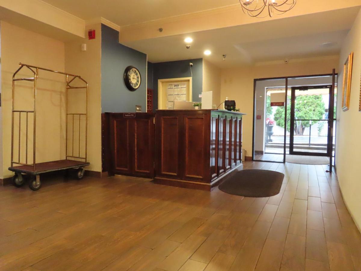St Charles Hotel Downtown Hudson Exterior foto